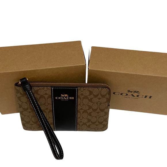 Coach Corner Zip Wristlet In Signature Canvas - Picture 1 of 5